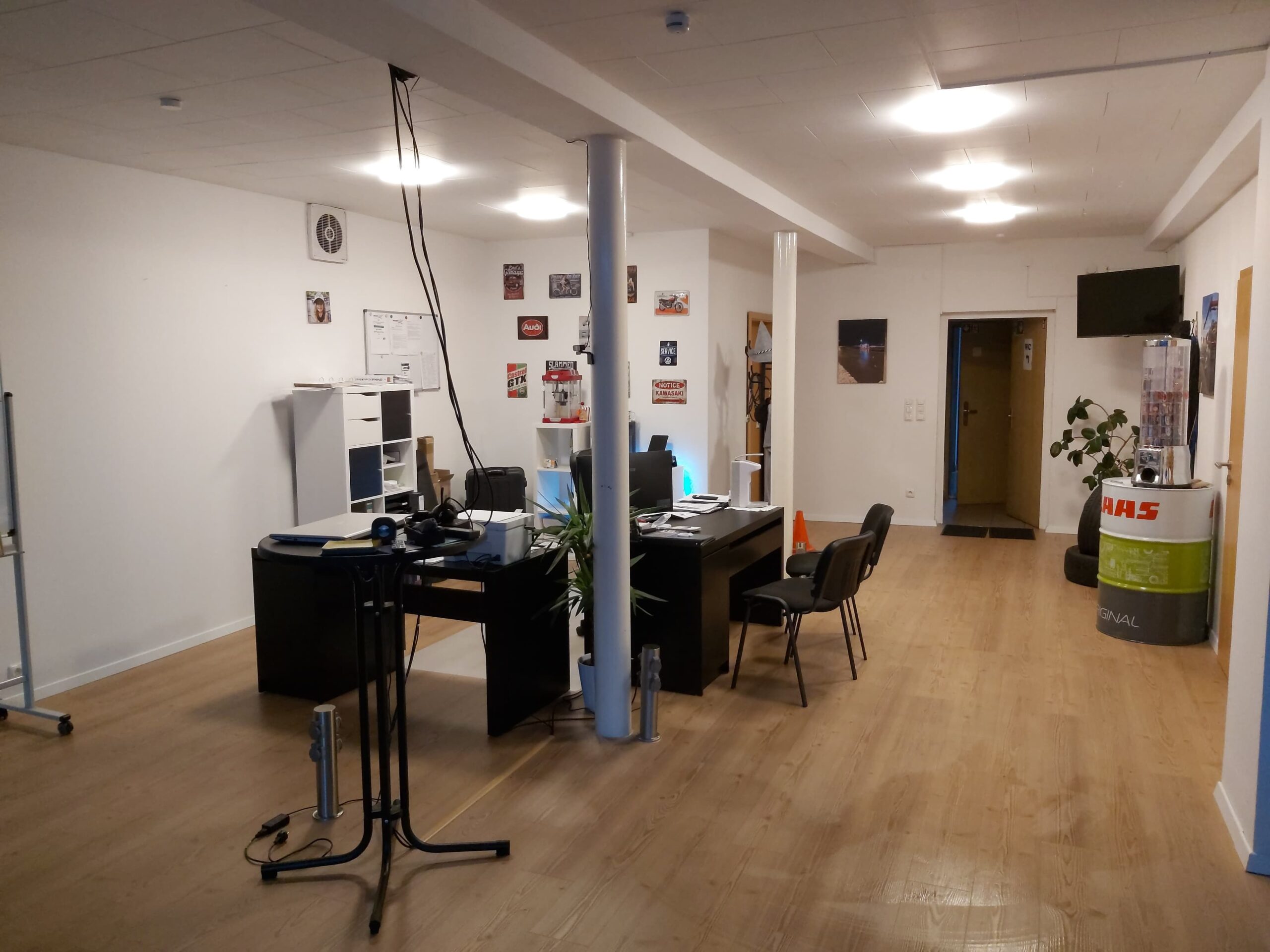 Büro1